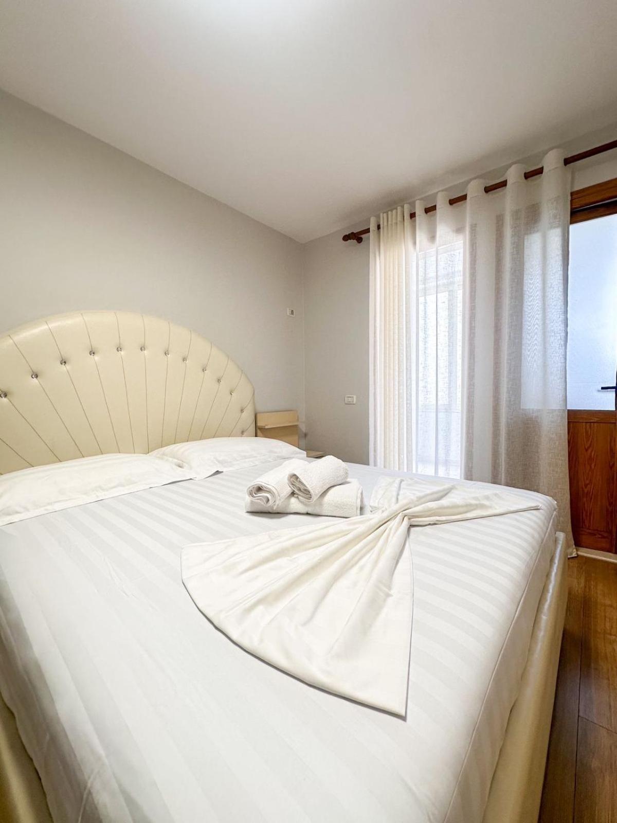 Block Inn Apartments Tirana Exterior foto